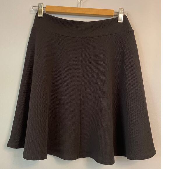 NWT, Potter's Pot (Sold @ Dry Goods) Sz. Medium, Black Textured Short Full Skirt - Picture 7 of 7